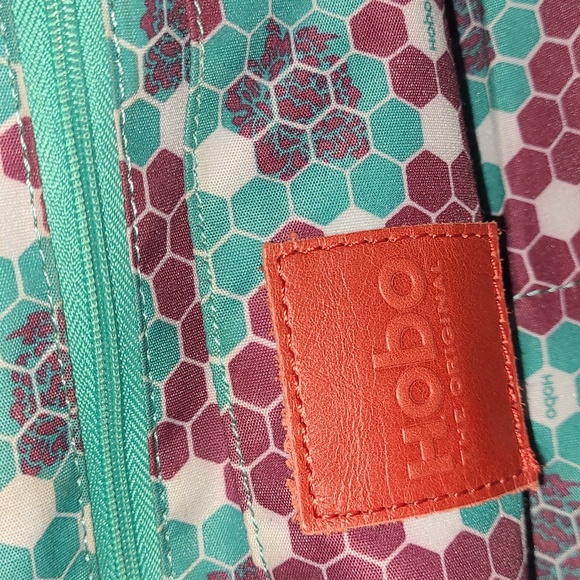 HOBO Crossbody Olive Green - Picture 7 of 8